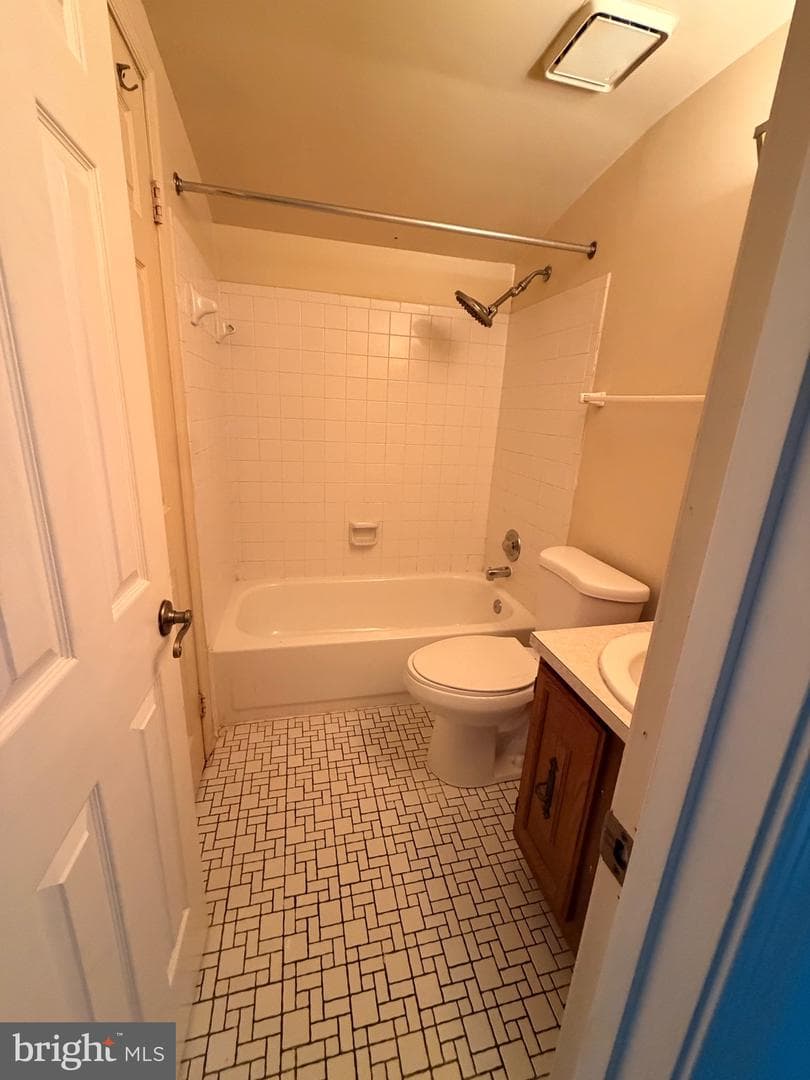 13472 Princedale Drive photo 5