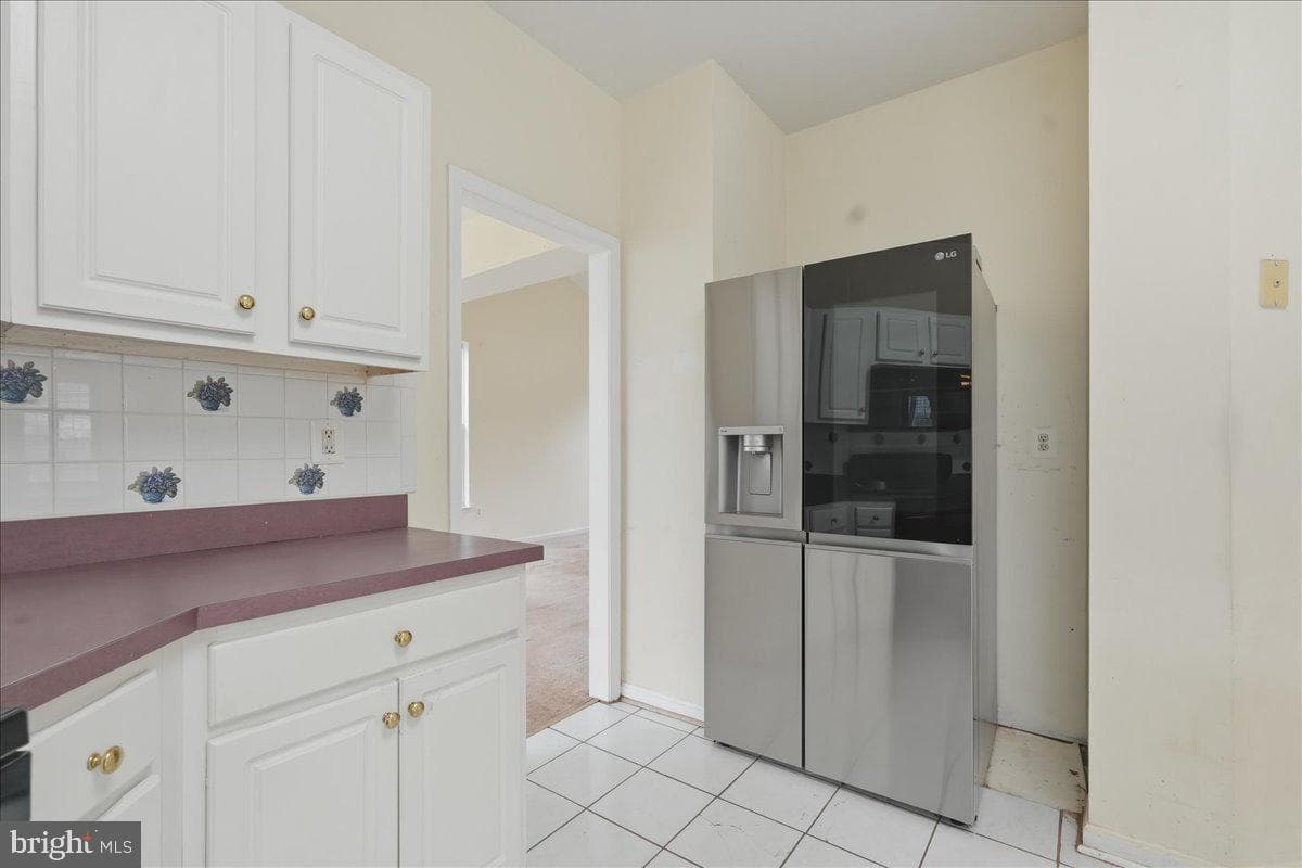 9884 Arrowood Drive photo 16