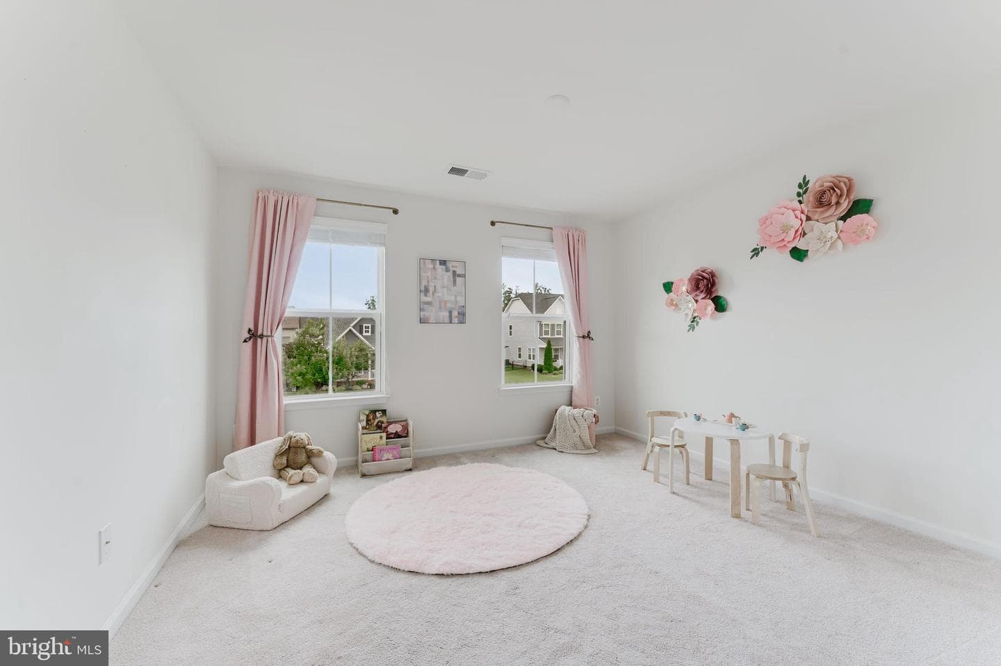 2557 Passionflower Court photo 33