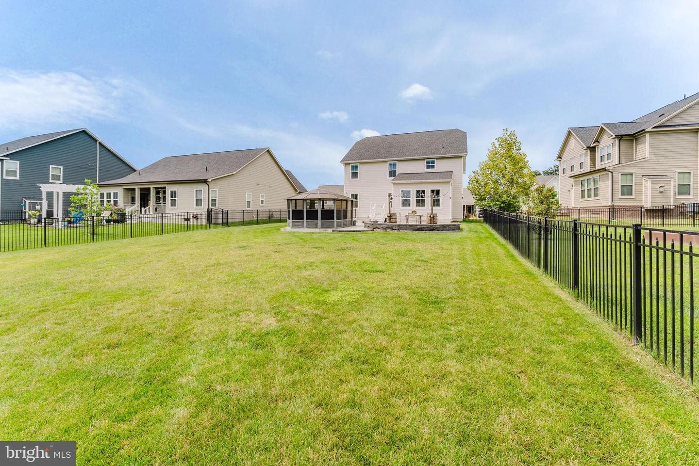 2557 Passionflower Court photo 63