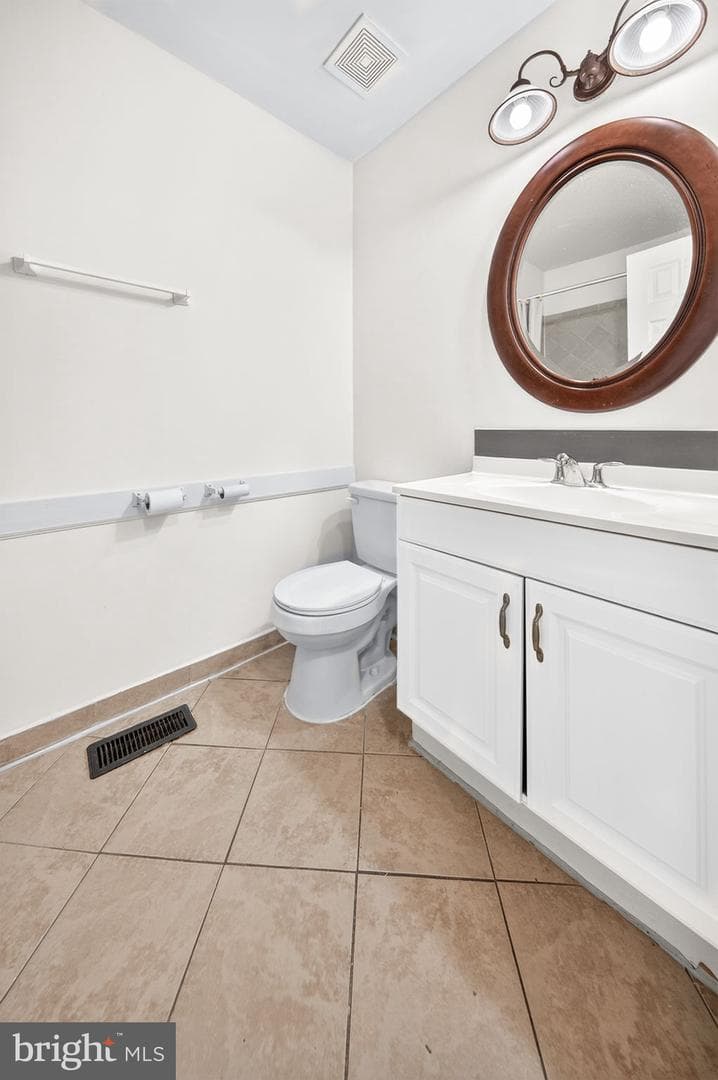 8238 Wycliffe Court photo 39