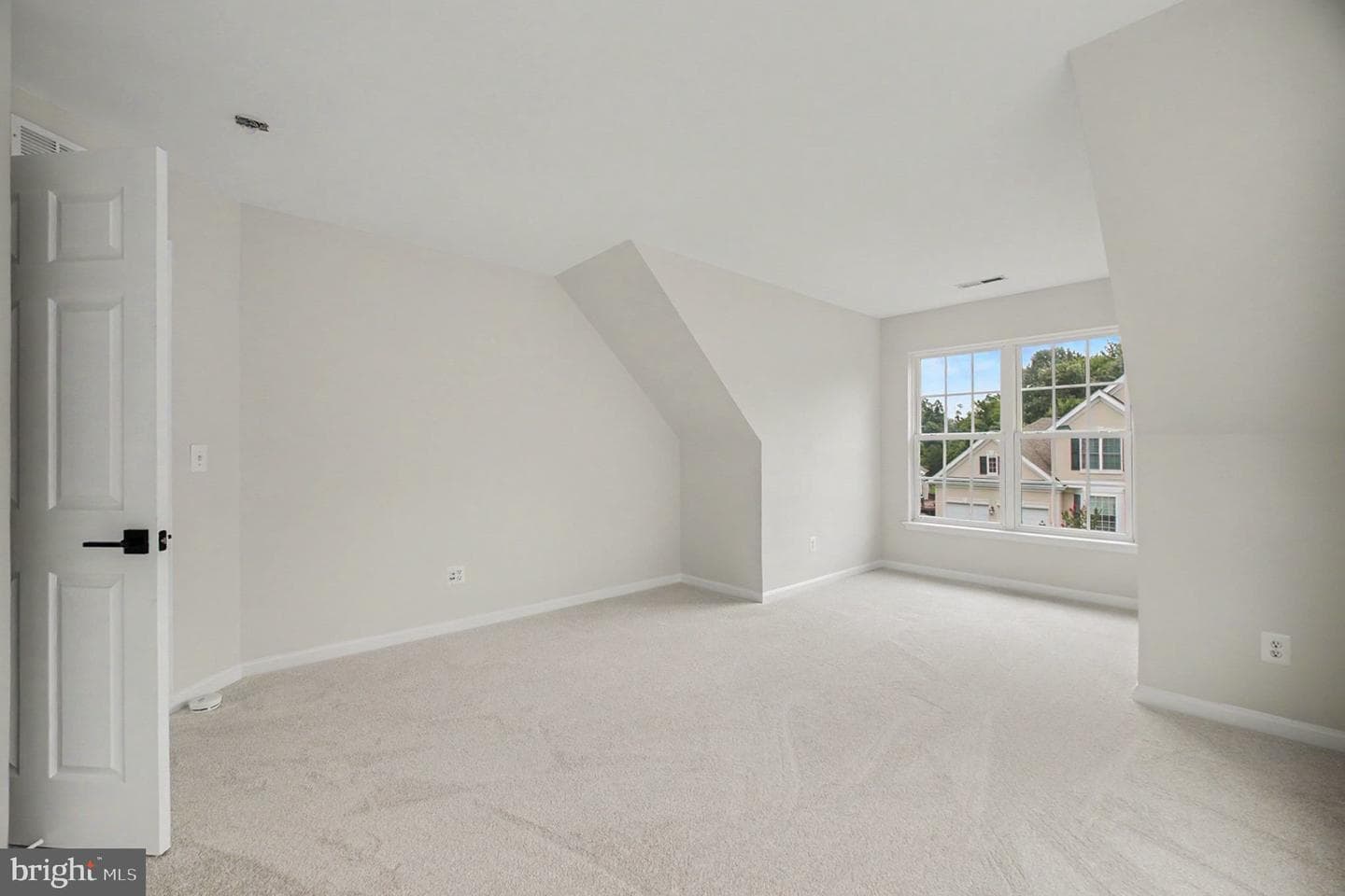 10592 Tattersall Drive photo 32