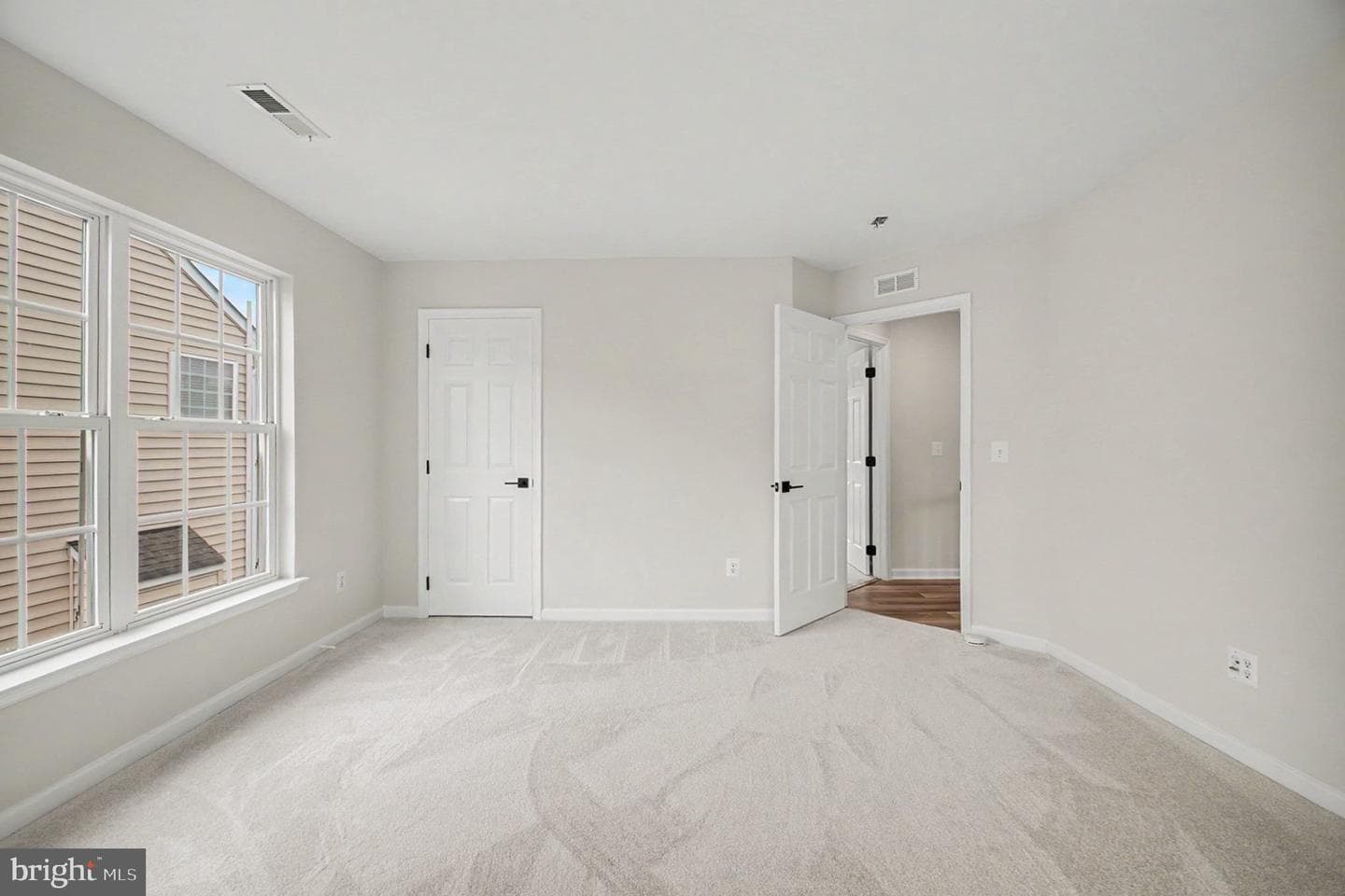 10592 Tattersall Drive photo 33