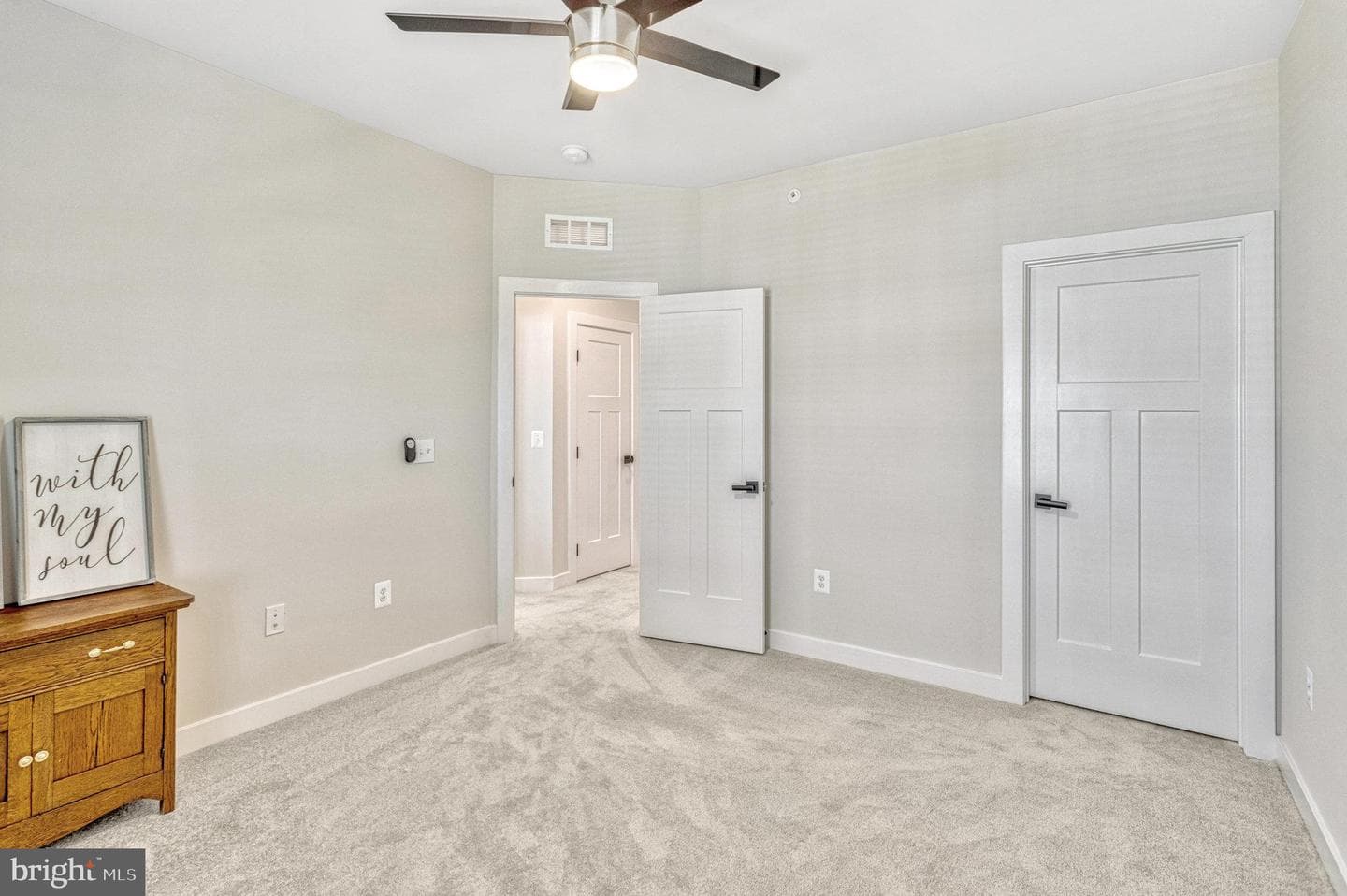 1669 Dunnington Place photo 12