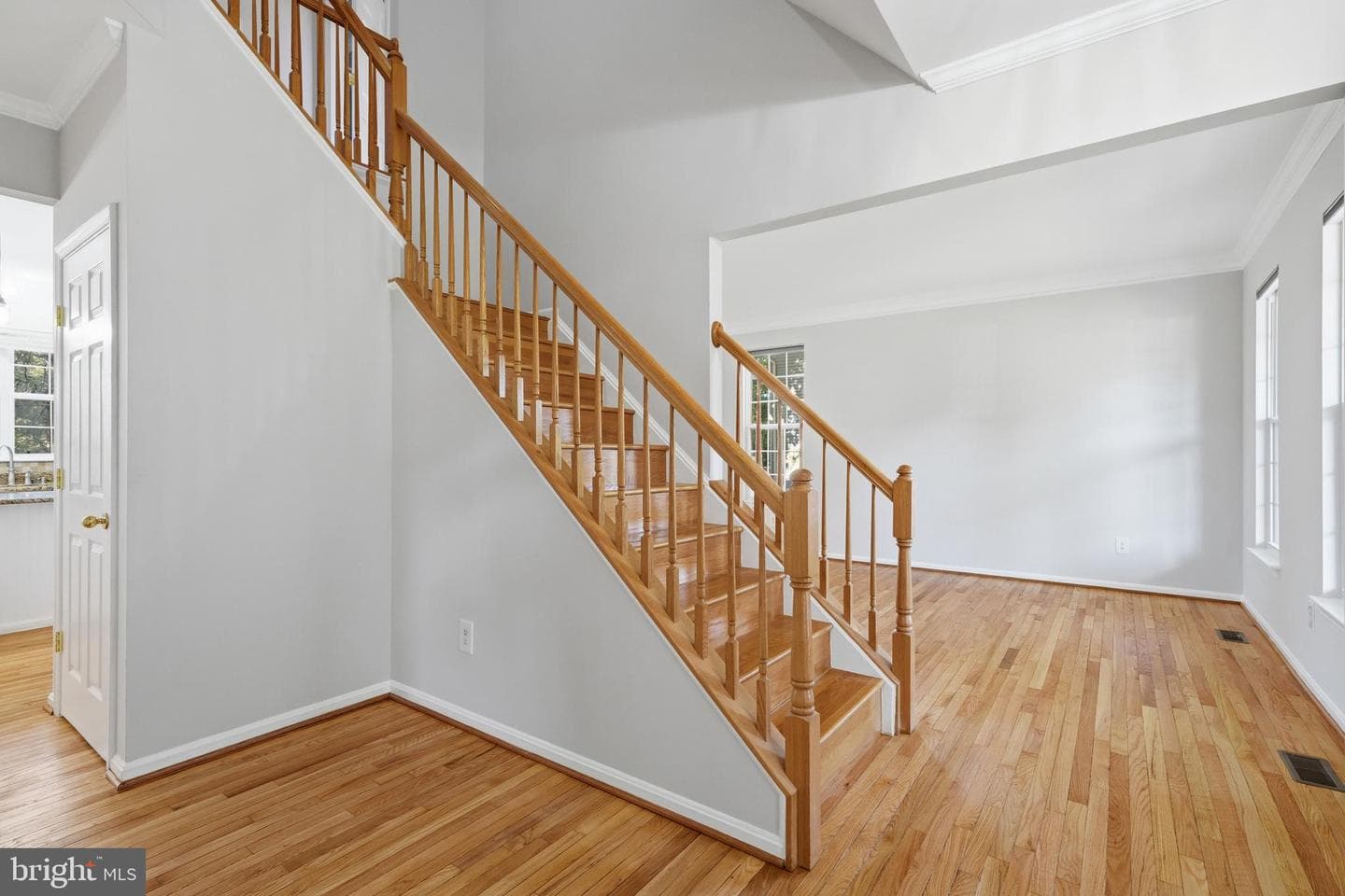 9451 Weathersfield Drive photo 4