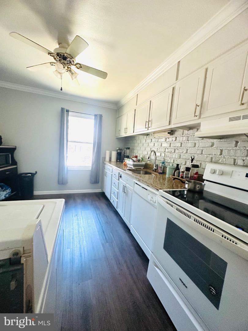2909 Wetherburn Court photo 4