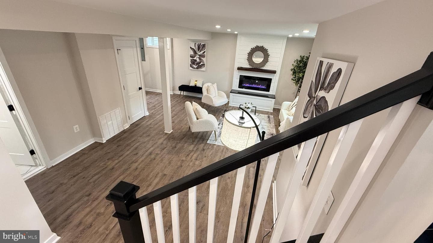 12905 Kenmar Drive photo 32