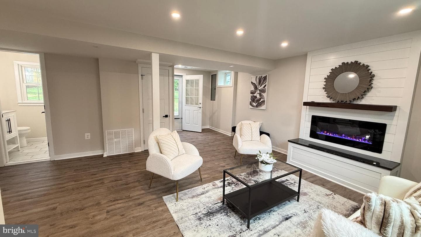12905 Kenmar Drive photo 37