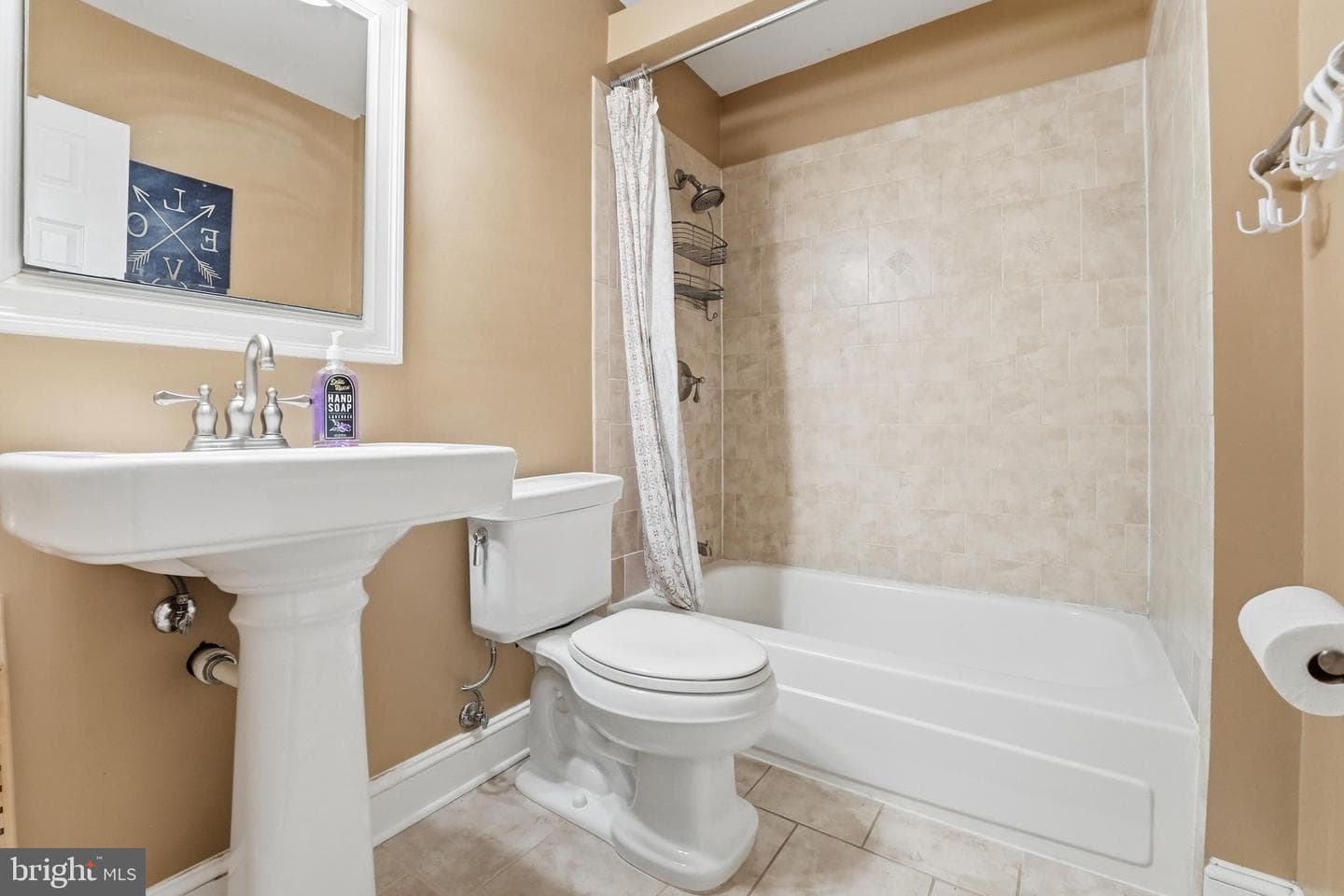 10102 Henry Court photo 22