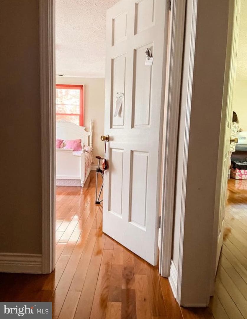 16052 Simon Kenton Road photo 13