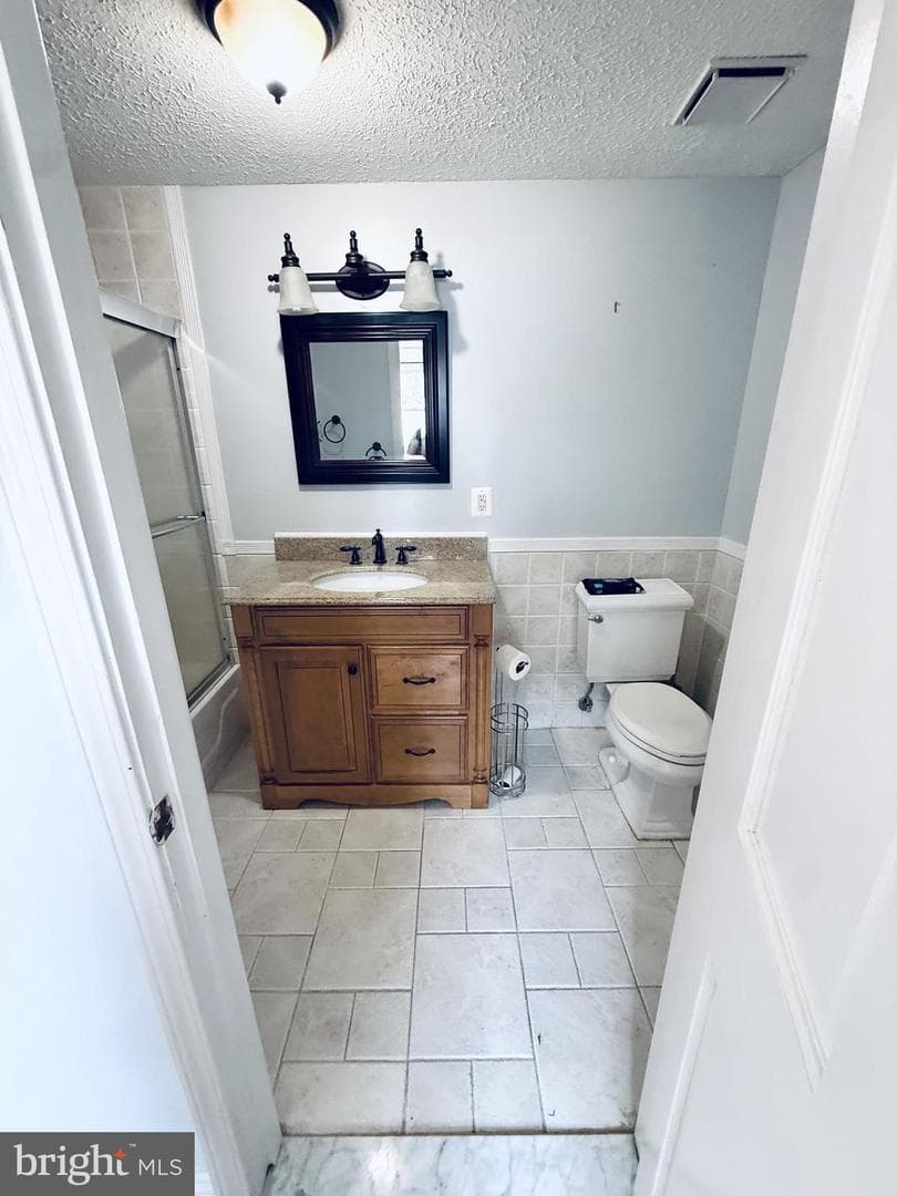 16052 Simon Kenton Road photo 8