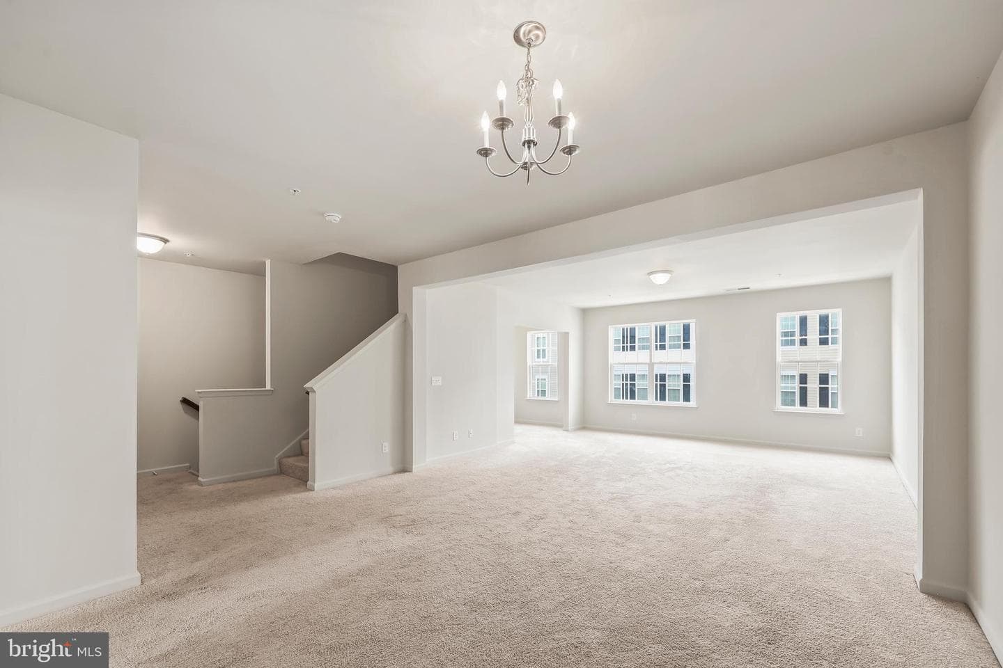 17028 Beveridge Drive photo 5