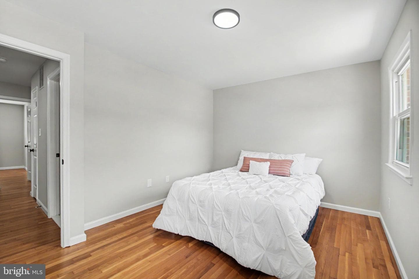 14658 Bakersfield Street photo 14