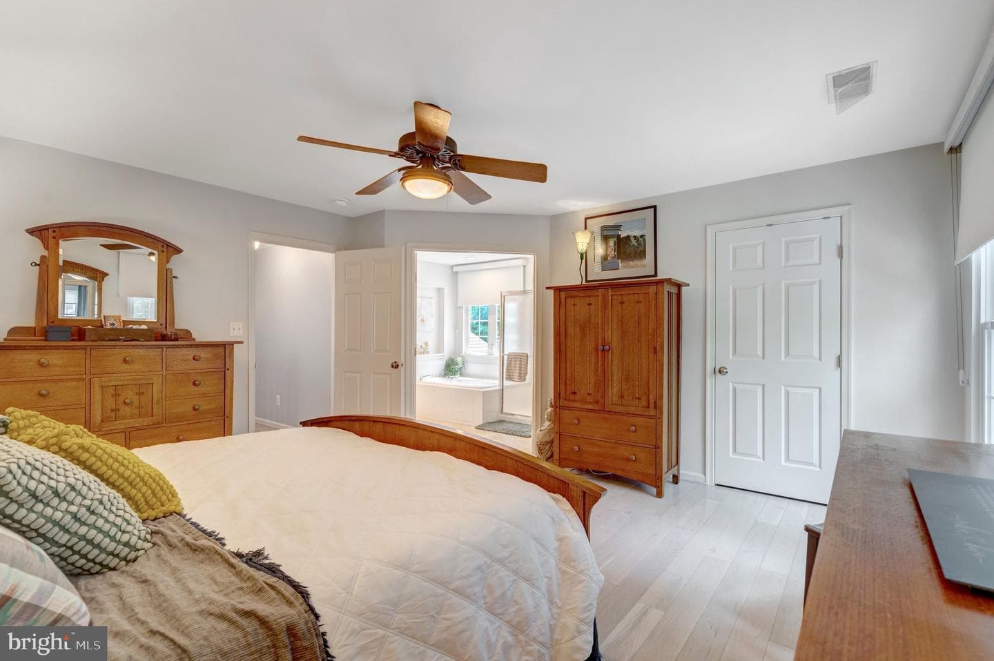 10090 Tummel Falls Drive photo 32