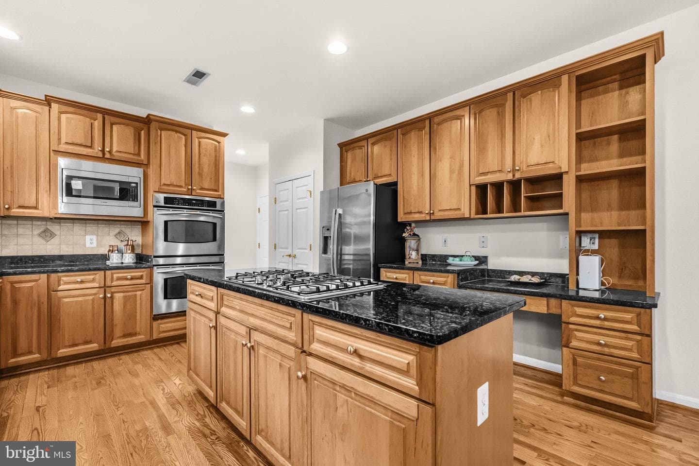 17090 Anns Brook Court photo 28