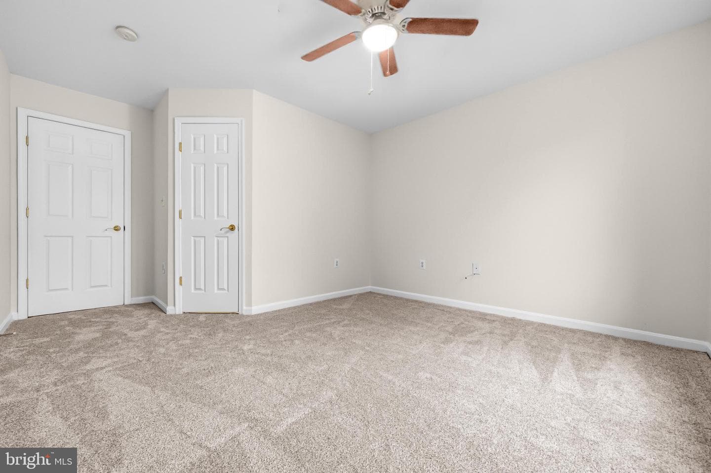17090 Anns Brook Court photo 45
