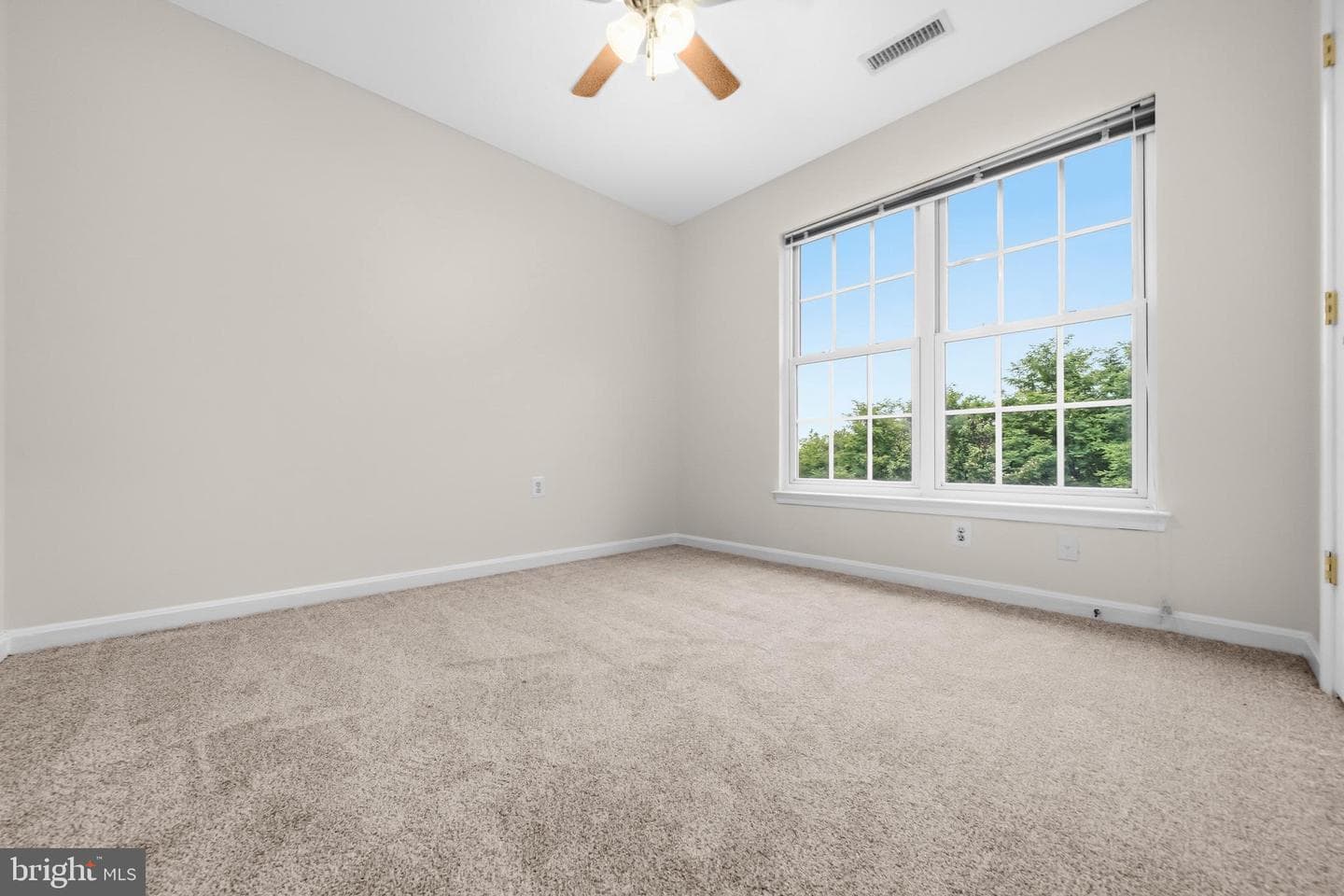 17090 Anns Brook Court photo 47