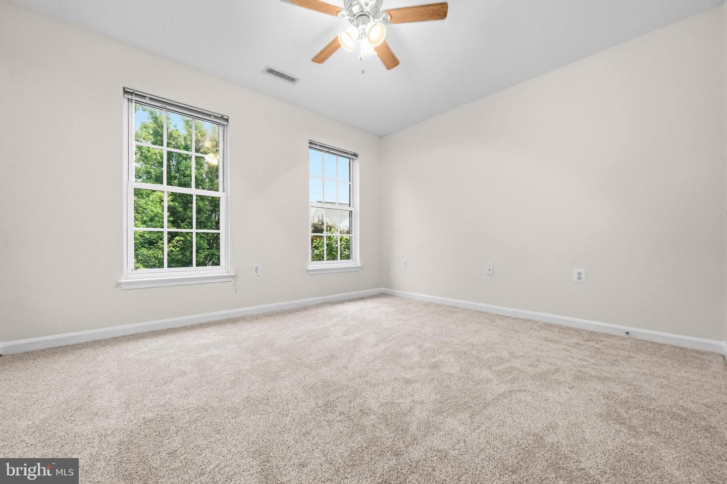 17090 Anns Brook Court photo 49