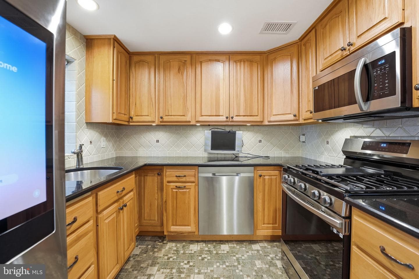 14307 Fairview Lane photo 13