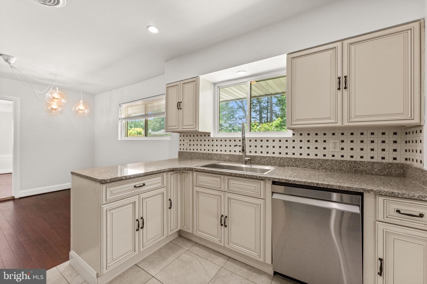 18301 Cabin Road photo 17