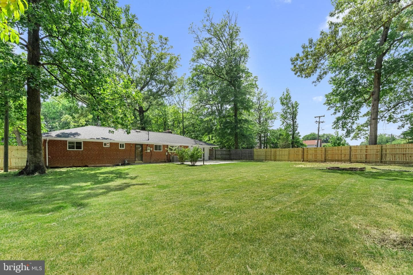 18301 Cabin Road photo 4