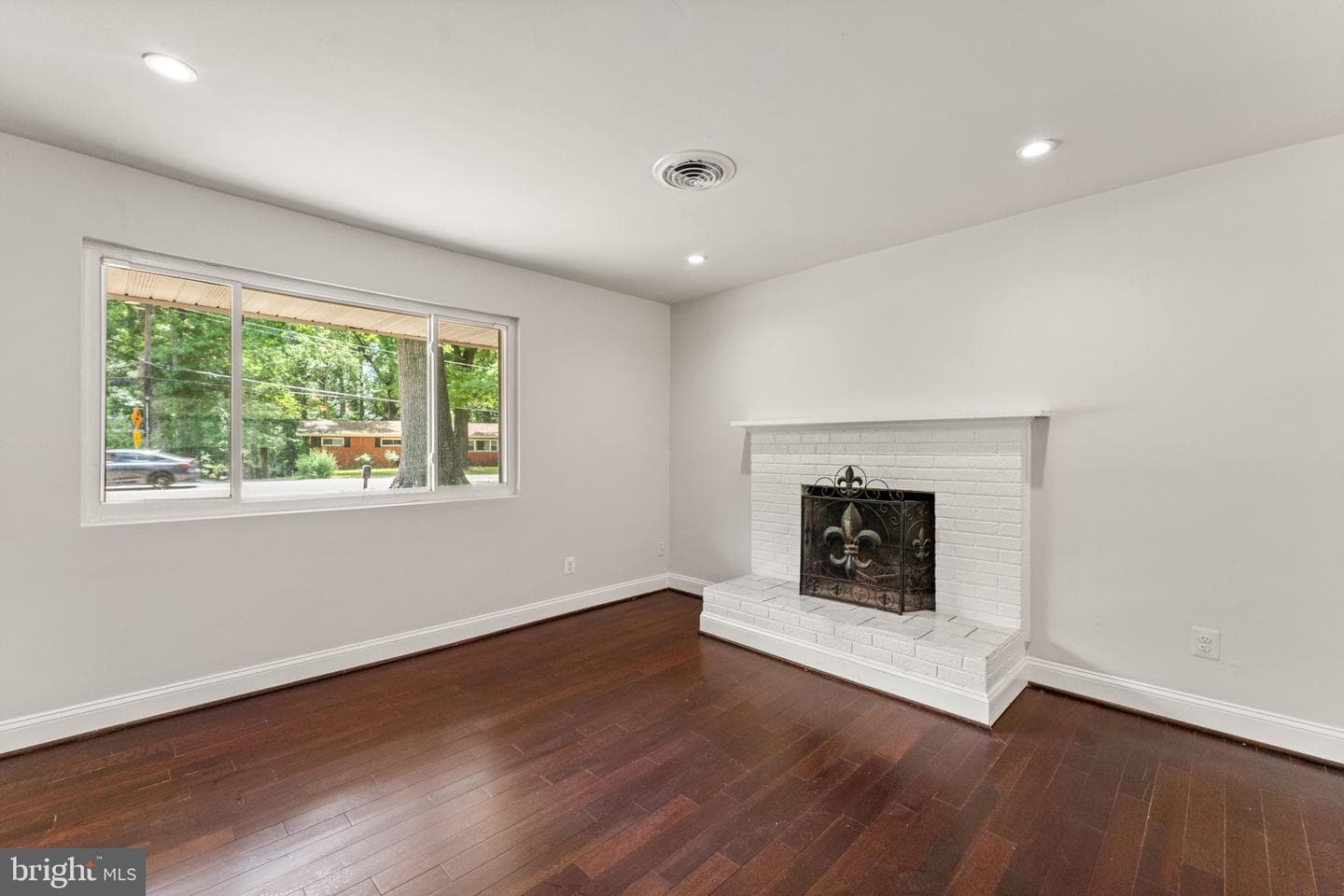 18301 Cabin Road photo 8