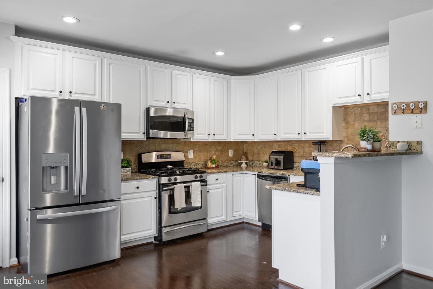 4309 Stone Mountain Court photo 14
