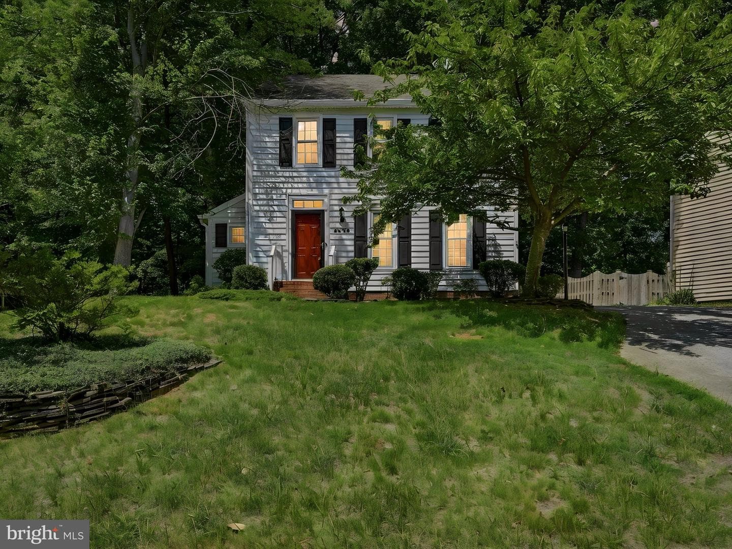 4406 Ridgewood Court