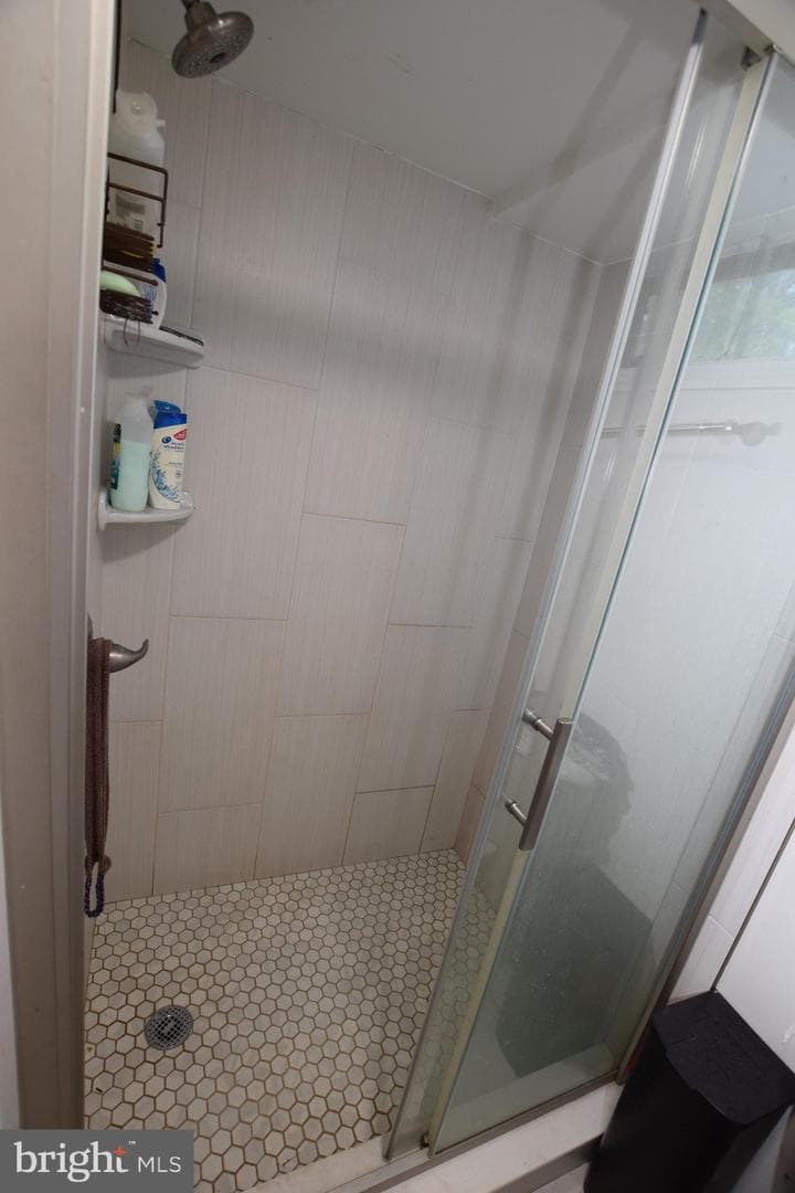 8721 Yorkshire Lane photo 10