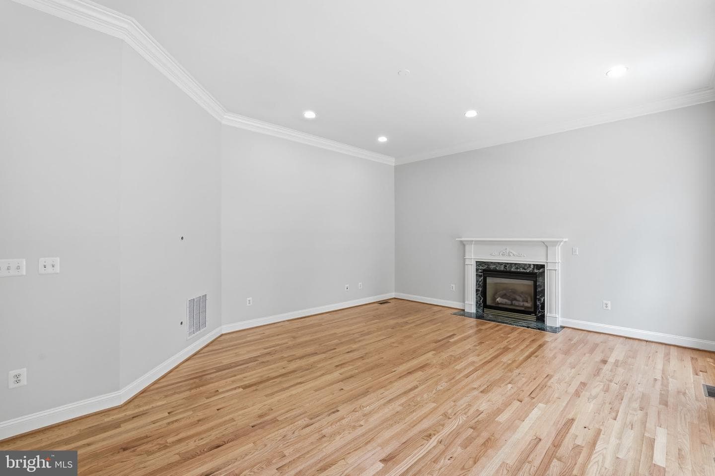 16671 Leocrie Place photo 11