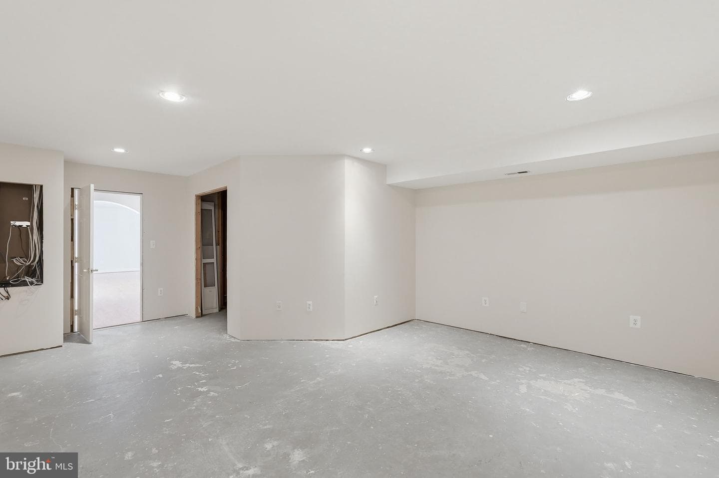 16671 Leocrie Place photo 32
