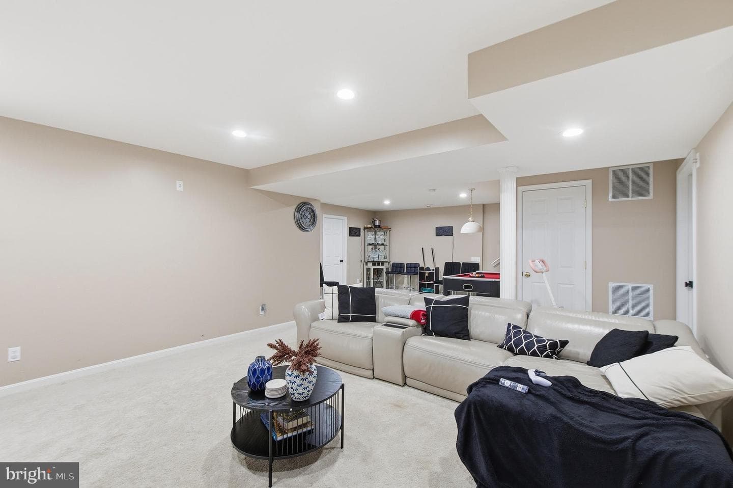 5880 Moonbeam Drive photo 42