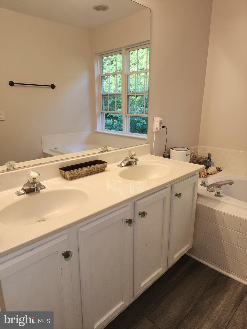 4429 Torrence Place photo 8