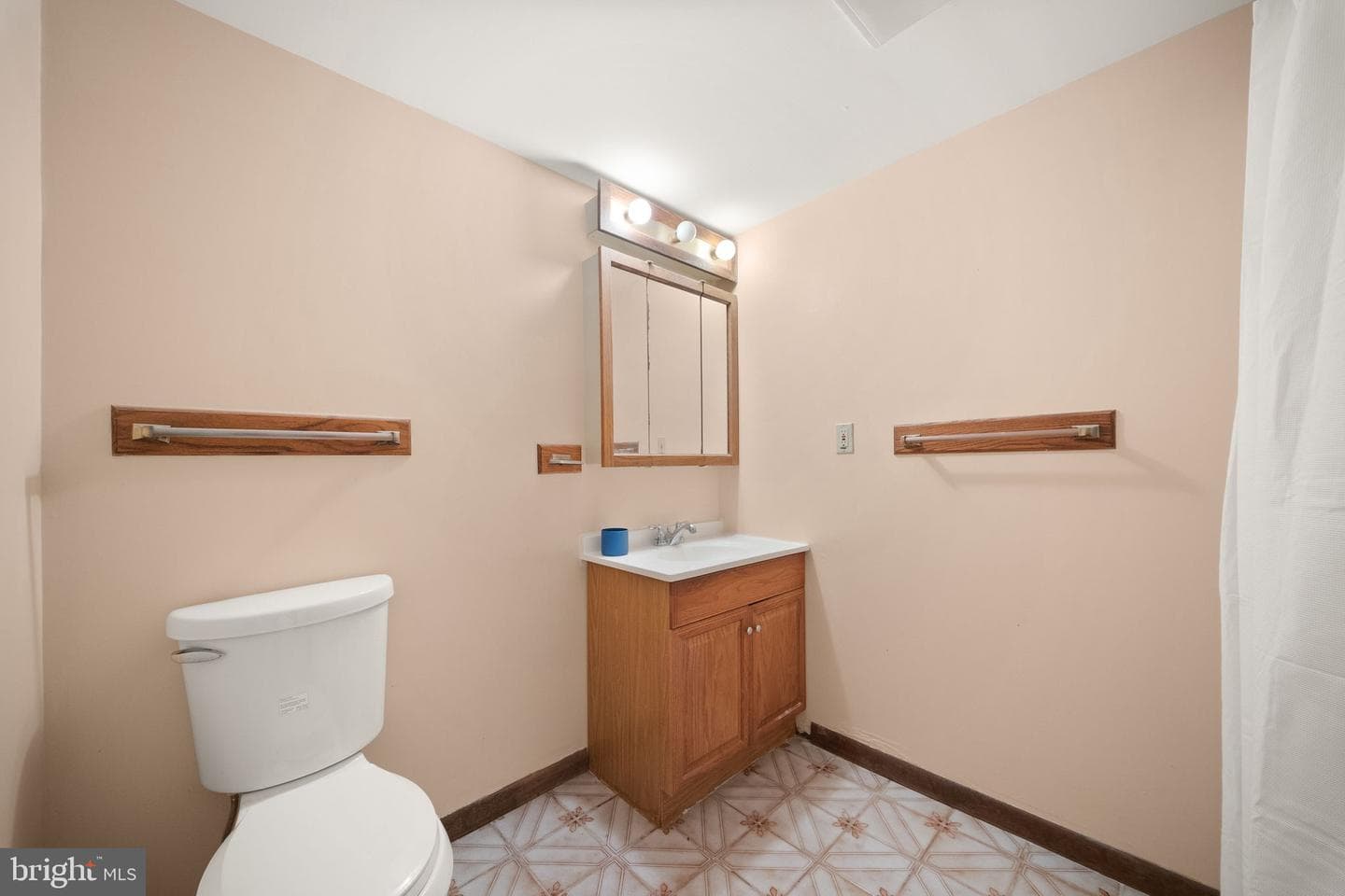 16210 Sheffield Drive photo 32