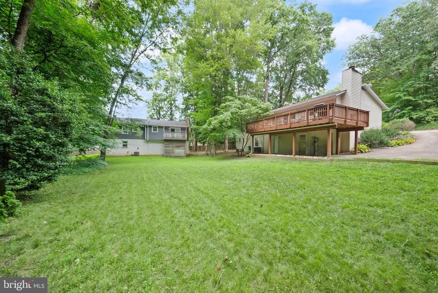 16210 Sheffield Drive photo 40