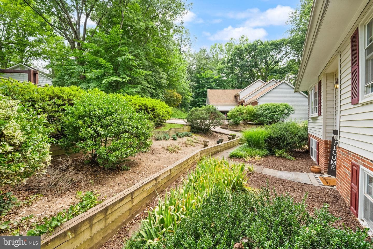 16210 Sheffield Drive photo 41