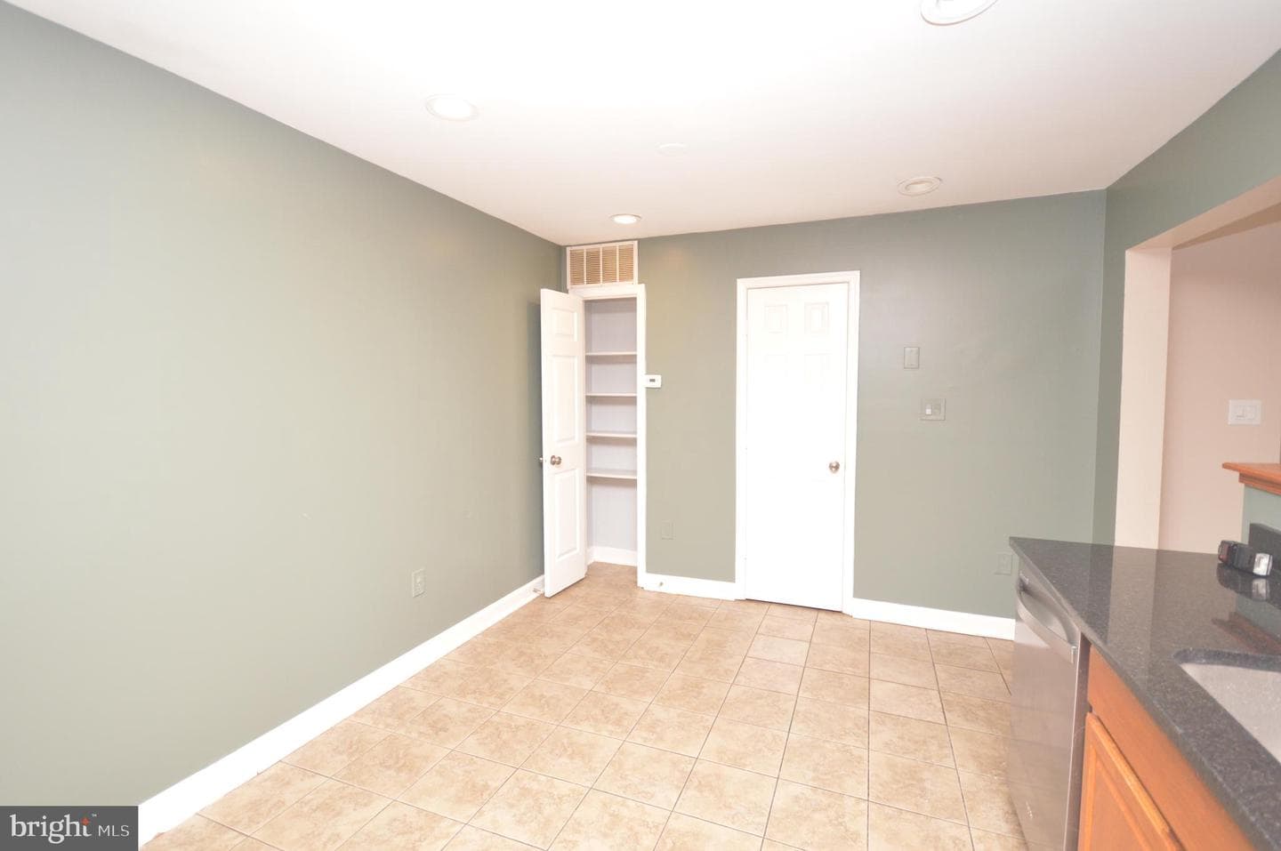 7953 Coachcrest Court photo 10