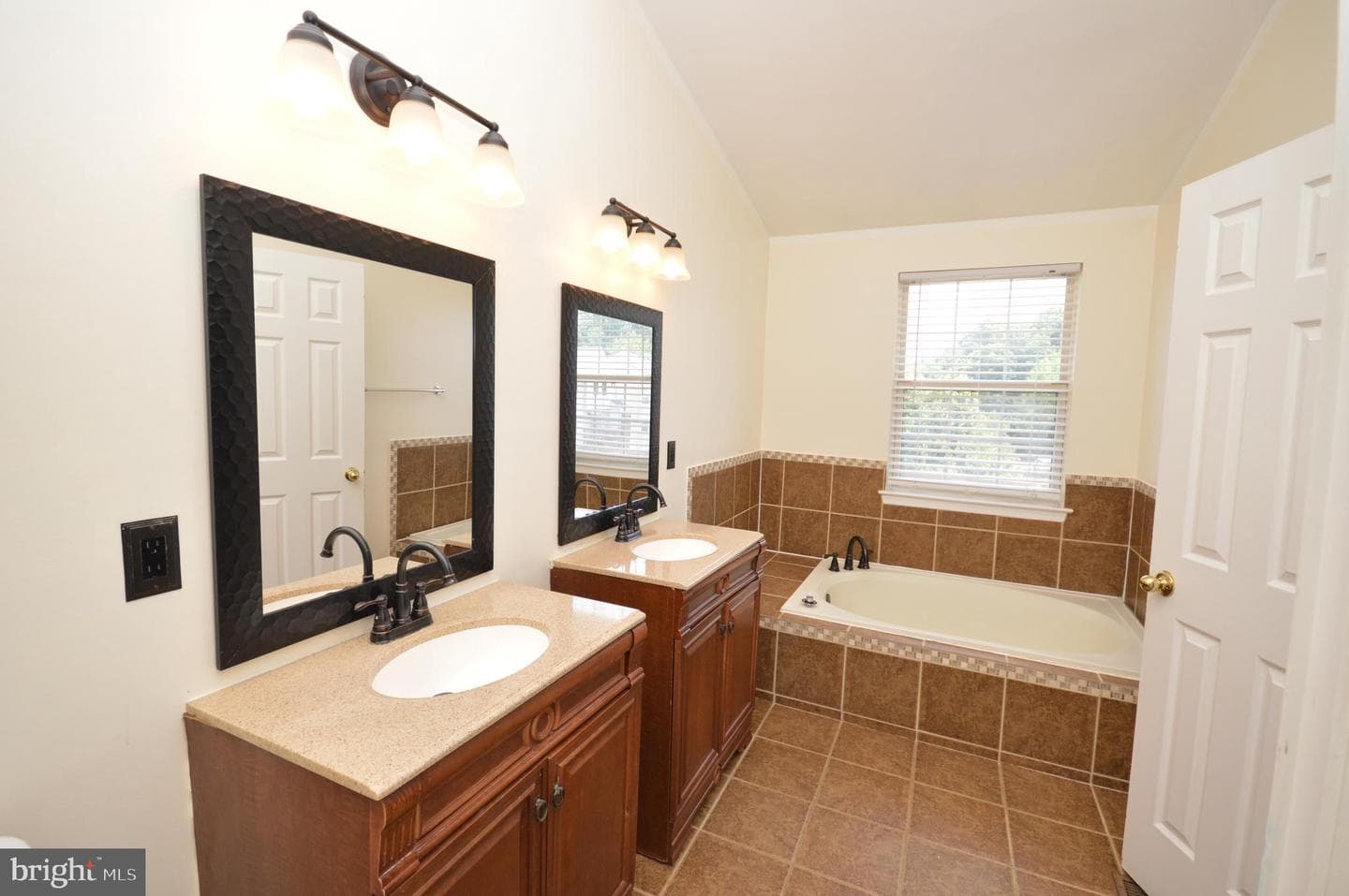 7953 Coachcrest Court photo 31