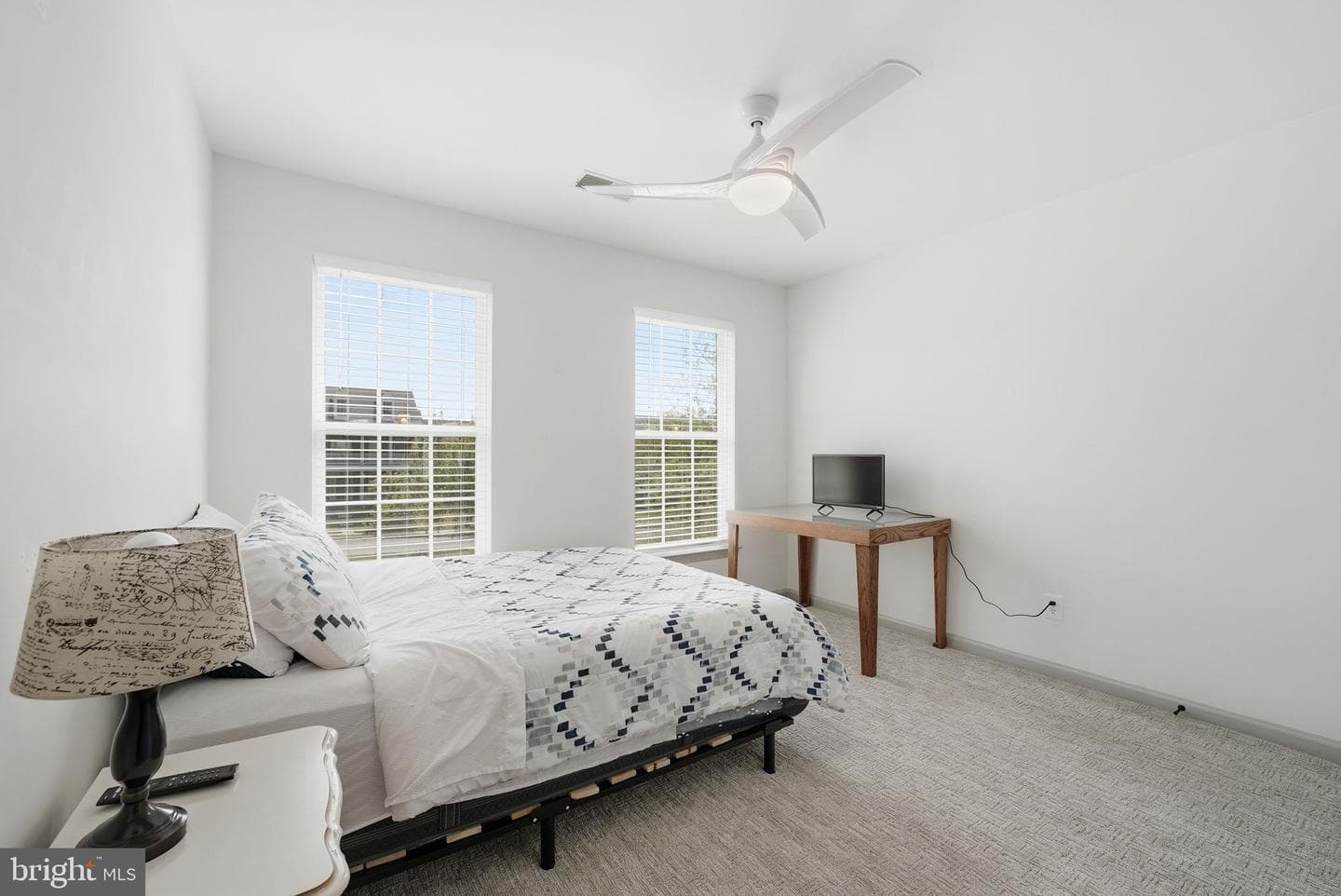 2488 Port Potomac Avenue photo 4