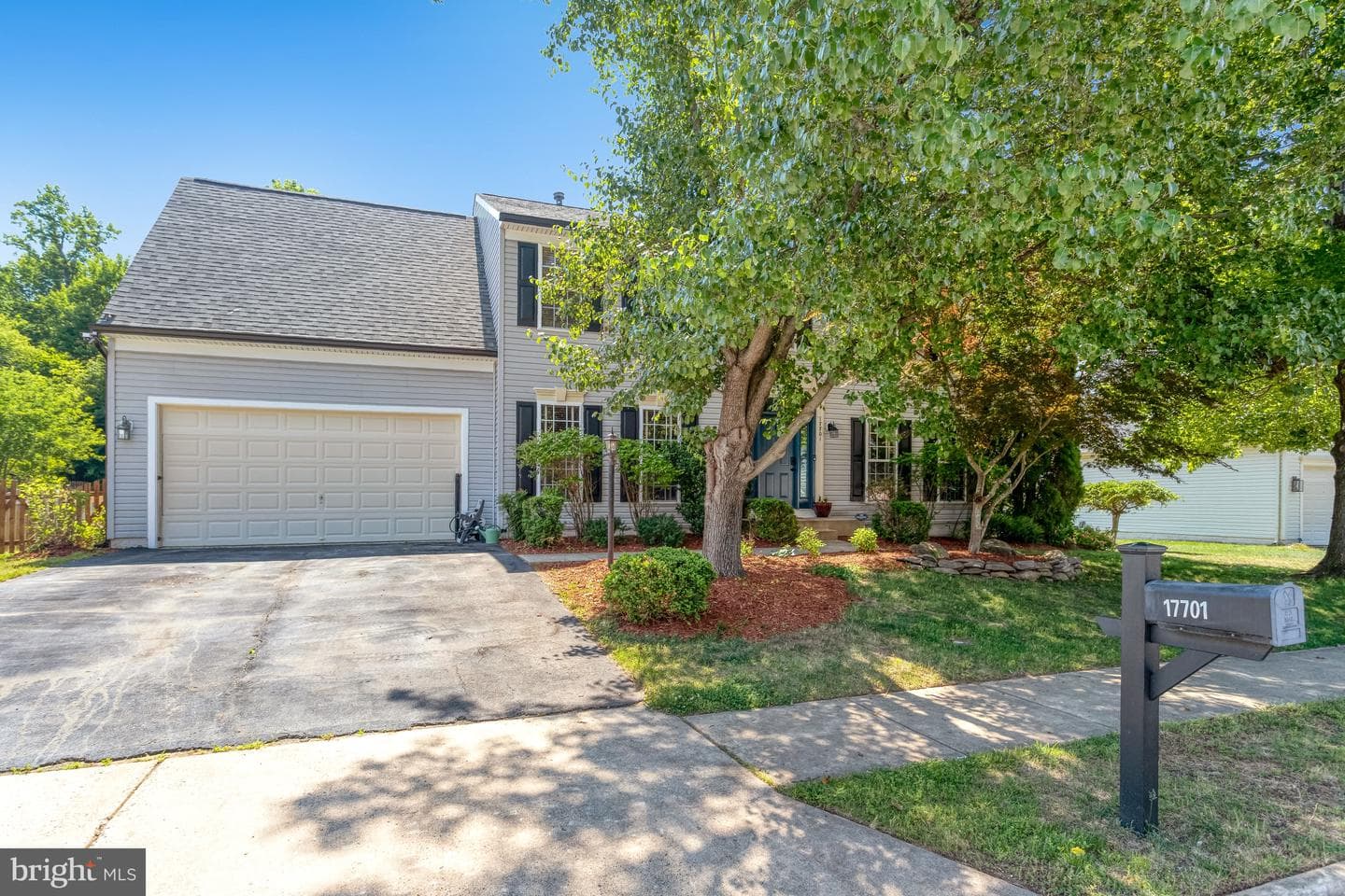 17701 Avenel Lane photo 48