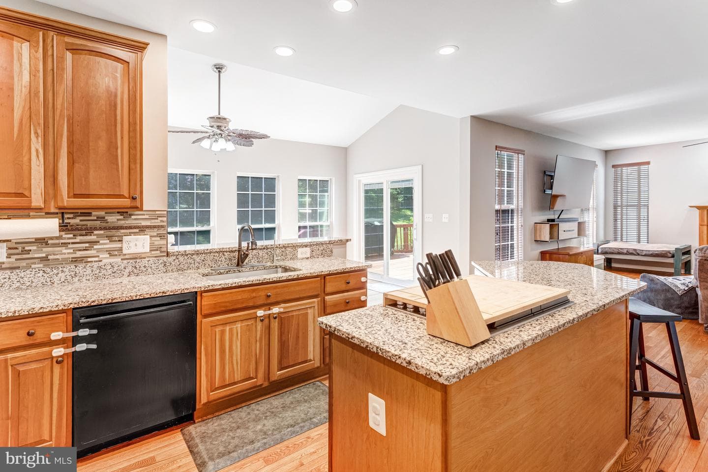 17701 Avenel Lane photo 8