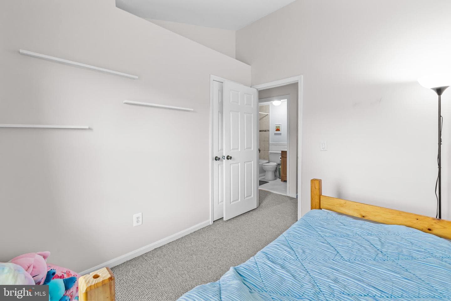 16950 Point Pleasant Lane photo 23