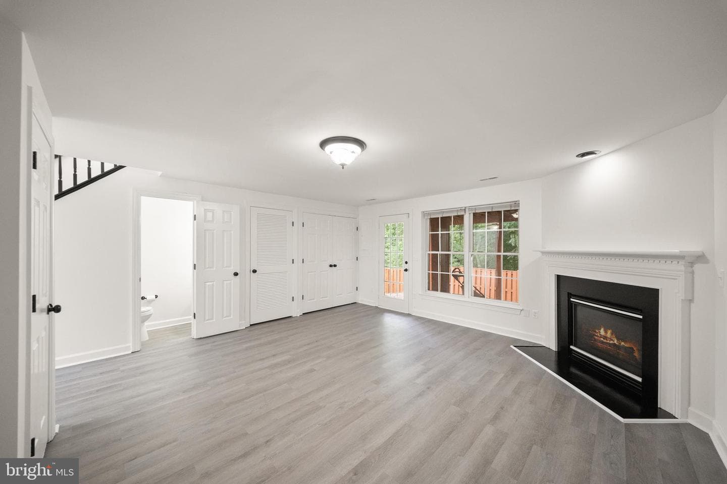 14196 Madrigal Drive photo 42