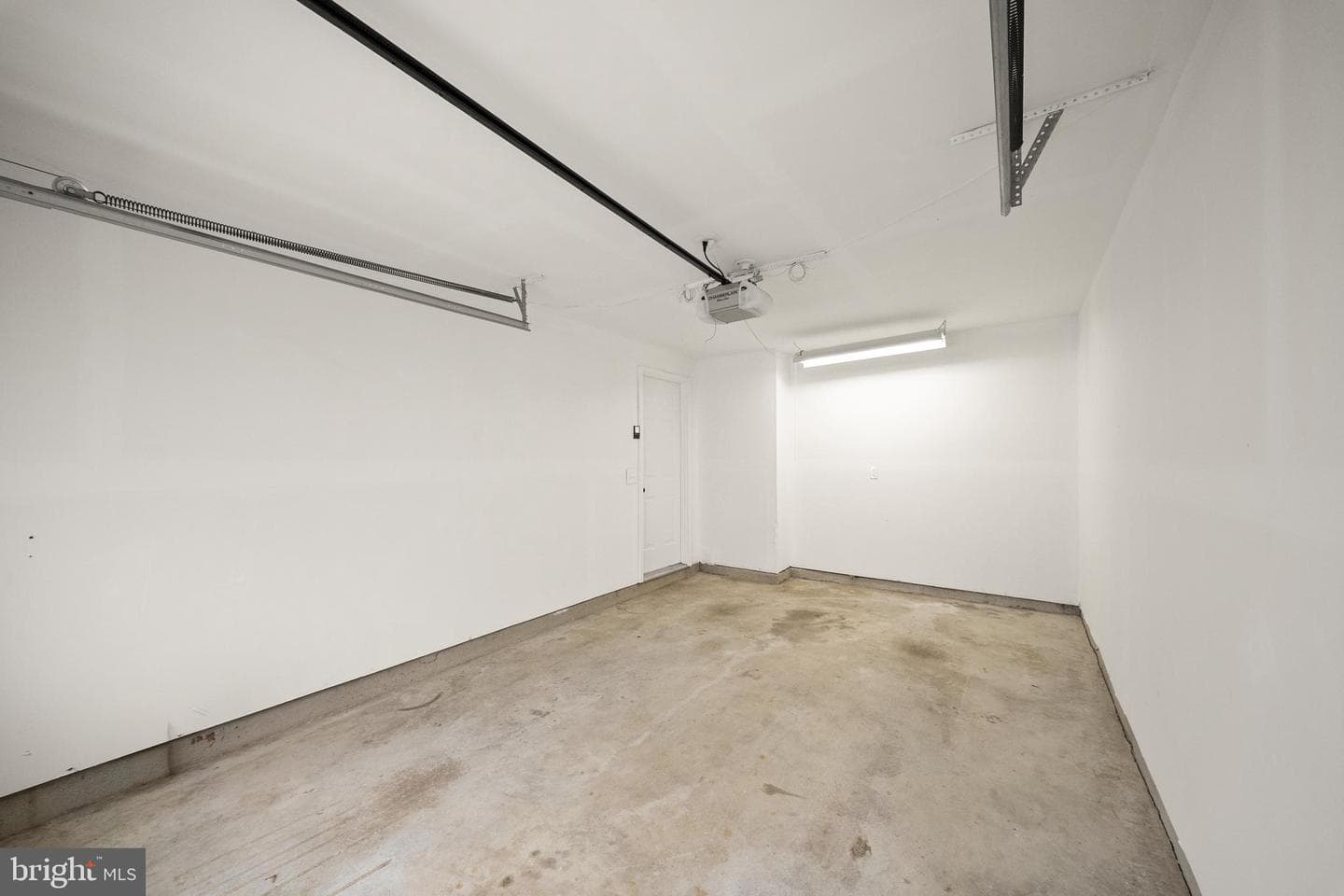 14196 Madrigal Drive photo 46