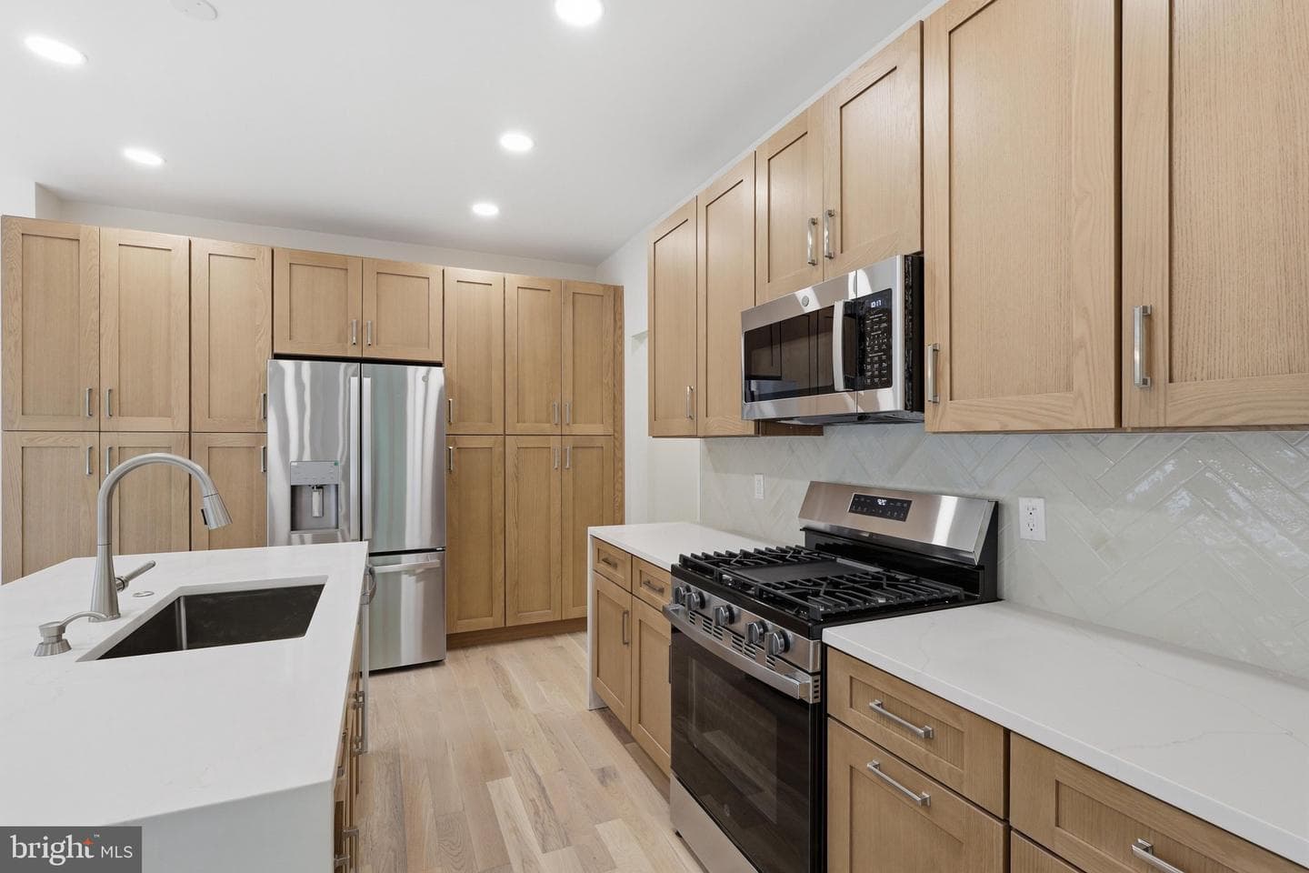 15099 Windy Hollow Circle photo 11