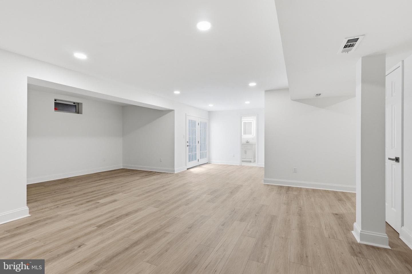 15099 Windy Hollow Circle photo 23