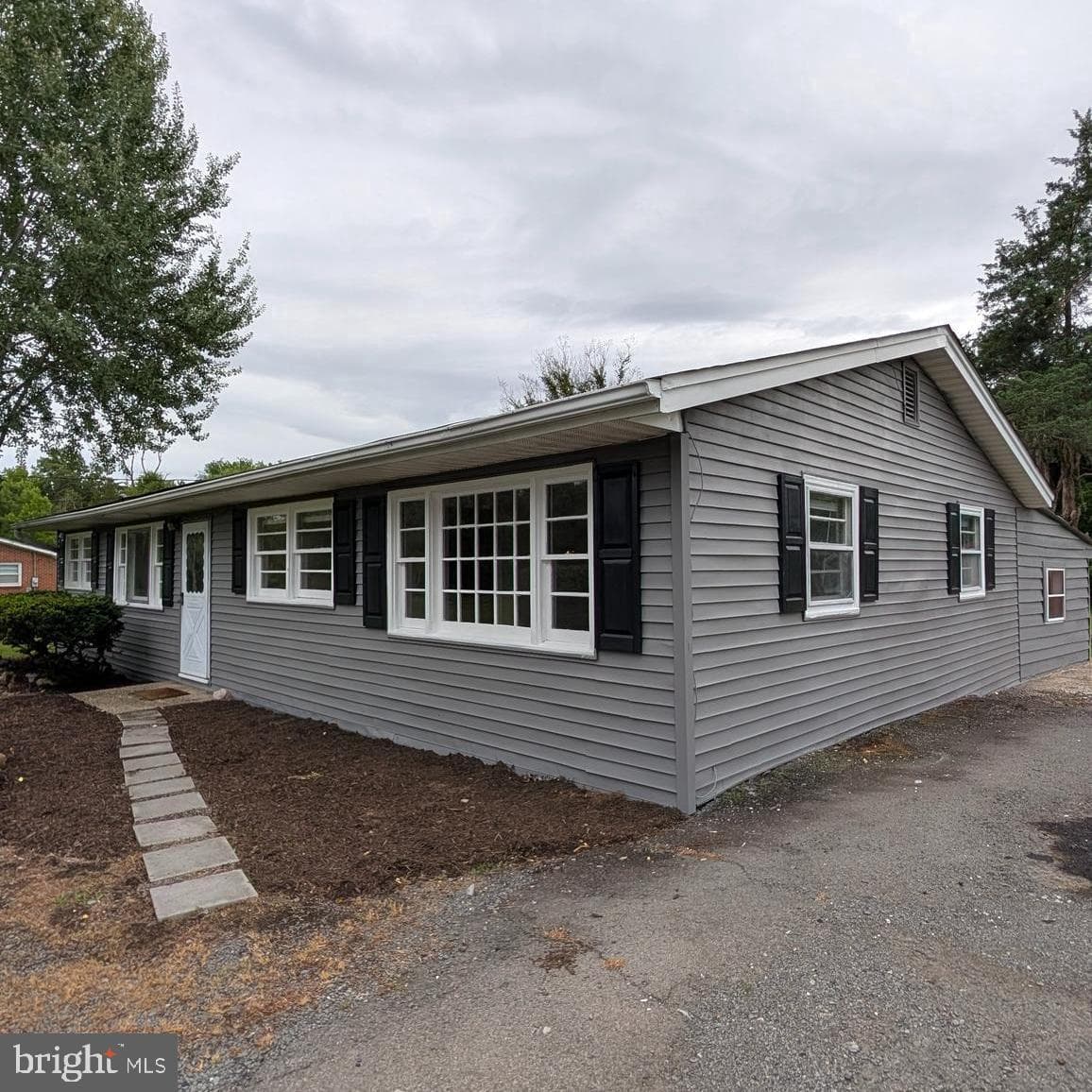 8614 Linton Hall Road photo 18