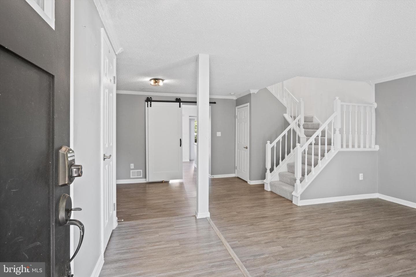 11565 Hill Meade Lane photo 2