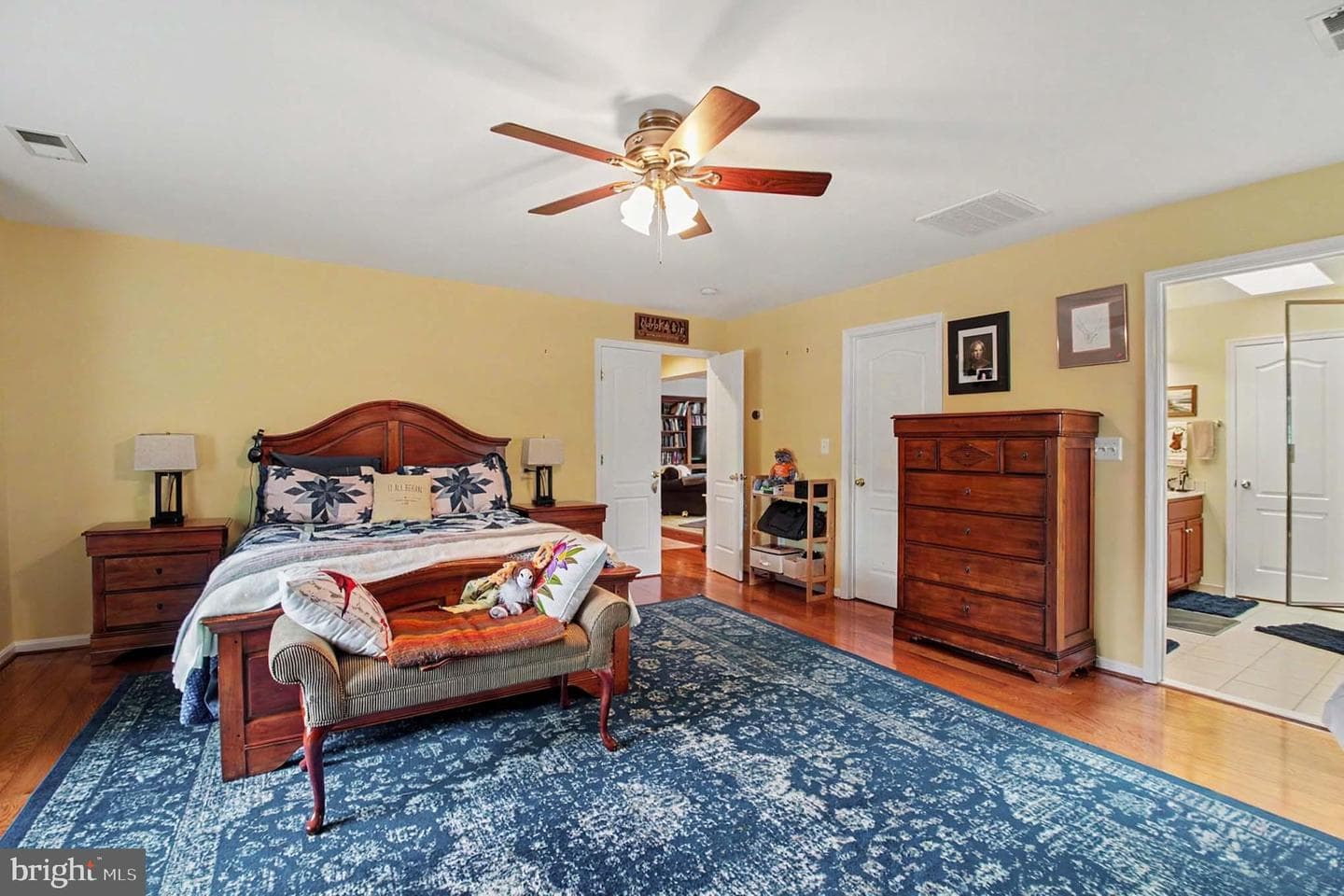 10823 Heaven Scent Lane photo 17