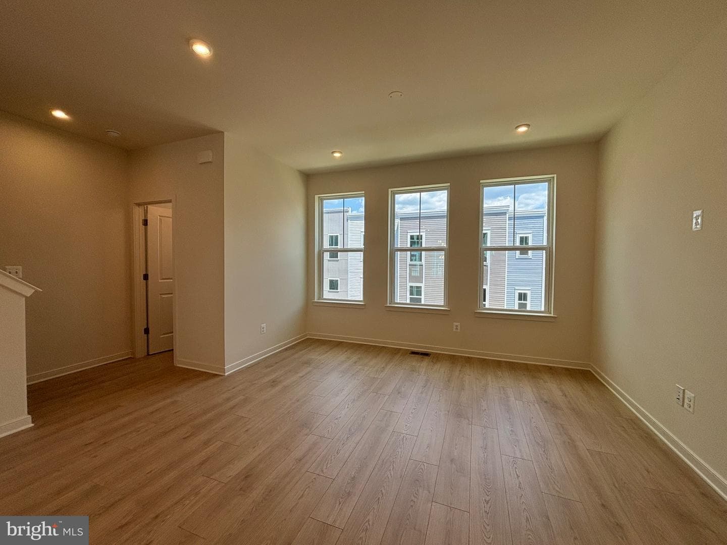 18002 Alicia Avenue photo 25